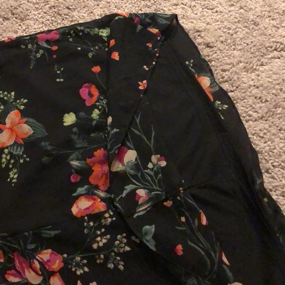 Spring dress - Picture 4 of 4